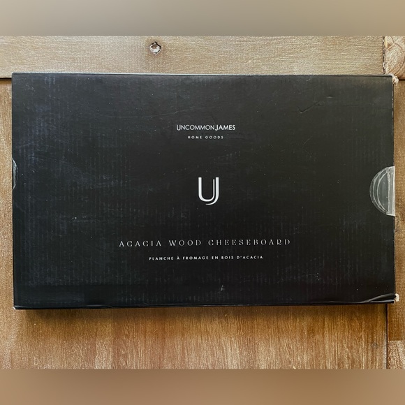 🔥🆕Uncommon James: Acacia Wood Cheeseboard🔥 - Picture 5 of 7